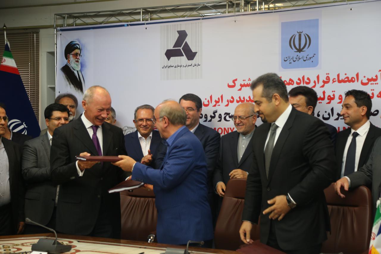 بزرگترین قرارداد سرمایه گذاری تاریخ صنعت خودرو ایران امضا شد