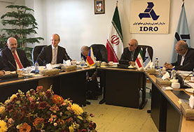 زمینه های همکاری و سرمایه گذاری و صادرات صنعتی میان ایران و چک بررسی شد