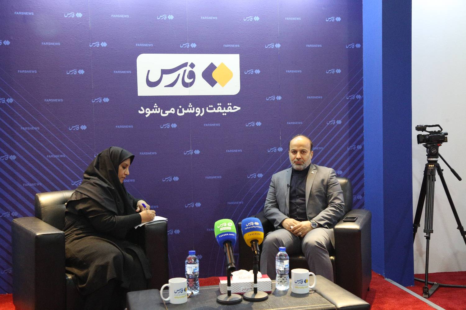 بازدید رئیس هیات عامل ایدرو از نمایشگاه رسانه های ایران