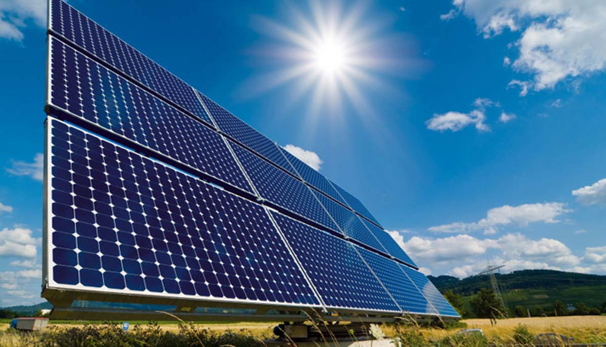 سازمان گسترش و نوسازی صنایع ایران به تولید پنل های خورشیدی ورود می کند